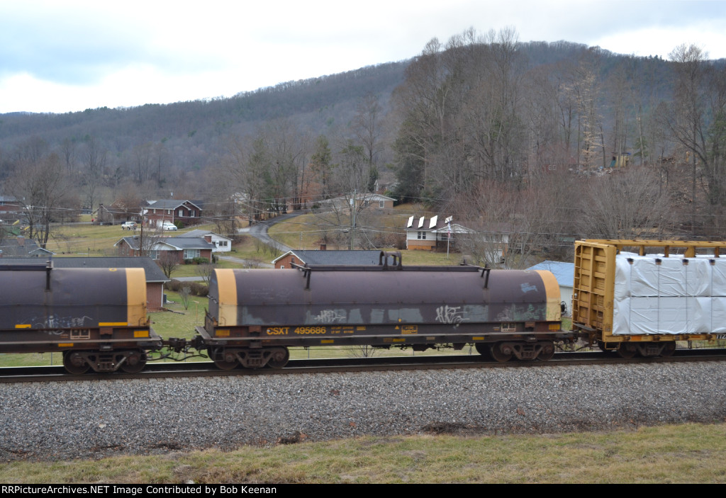 CSXT 495686